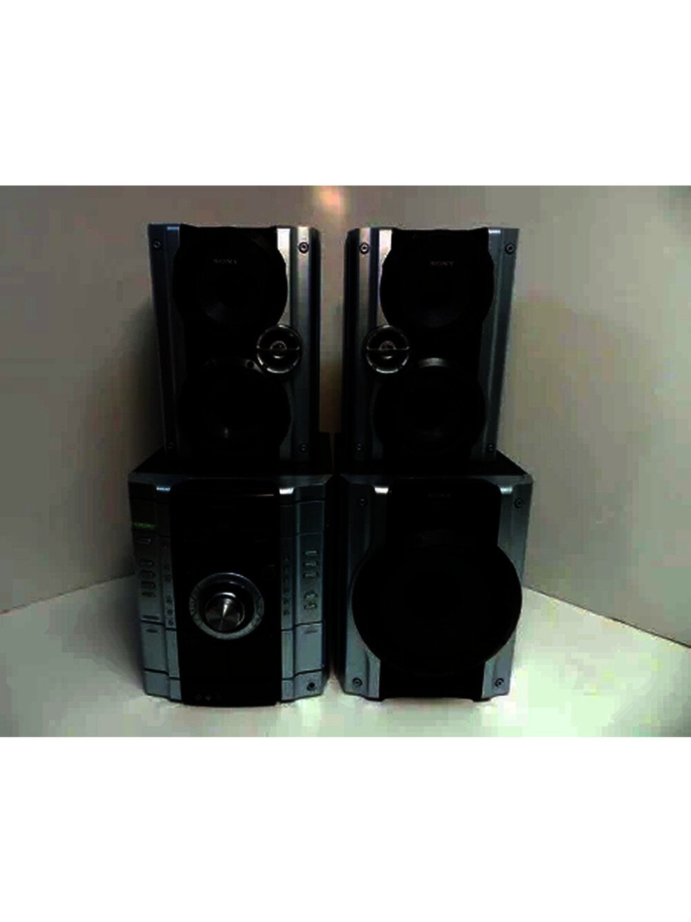 Sony MHC-GX450 3-Disc CD Shelf System With Game Sync